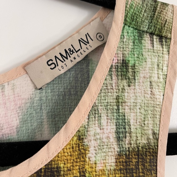 SAM&LAVI gorgeous tank Size small - Picture 2 of 3